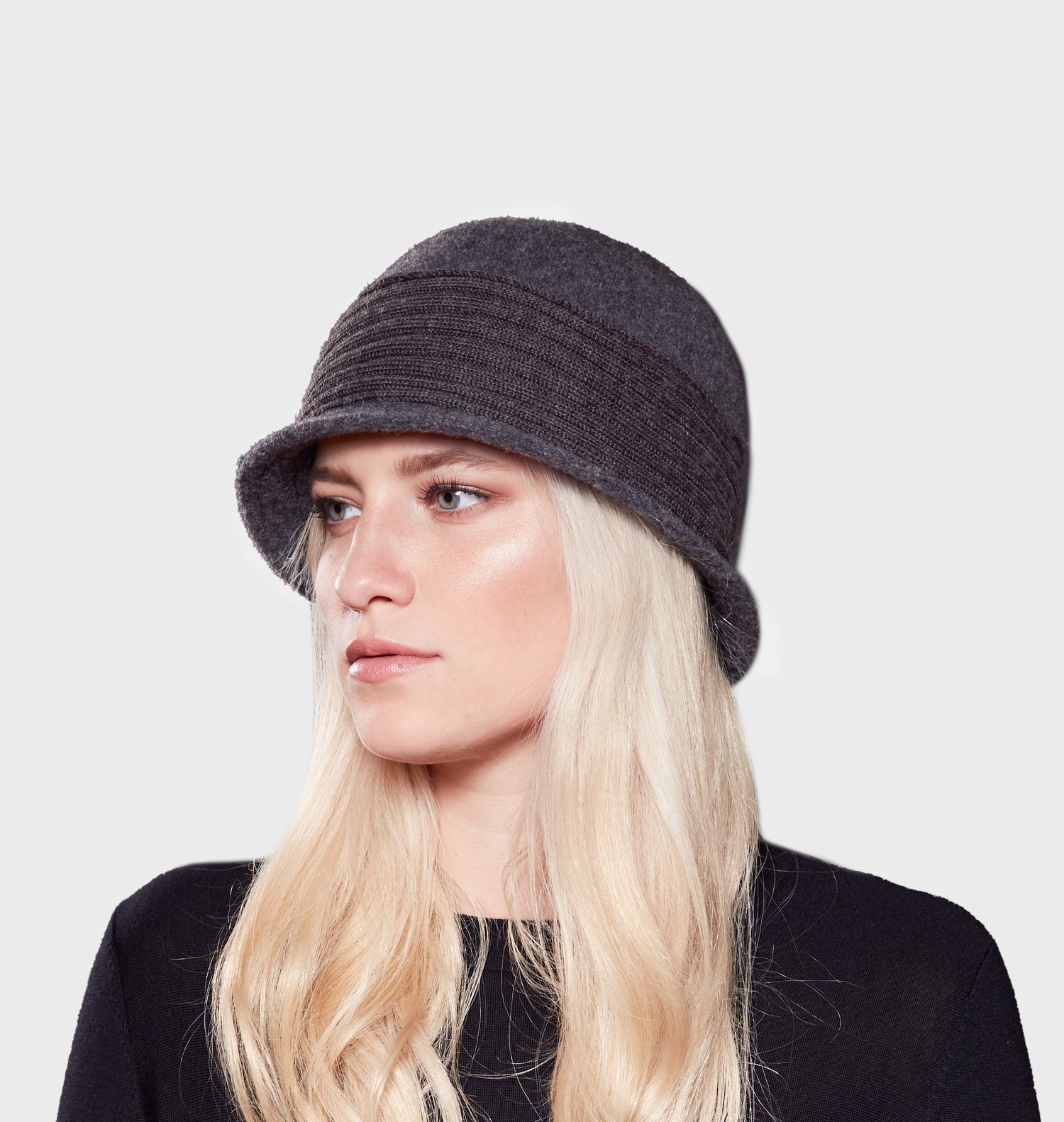 CLARA - SOFT WOOL CLOCHE