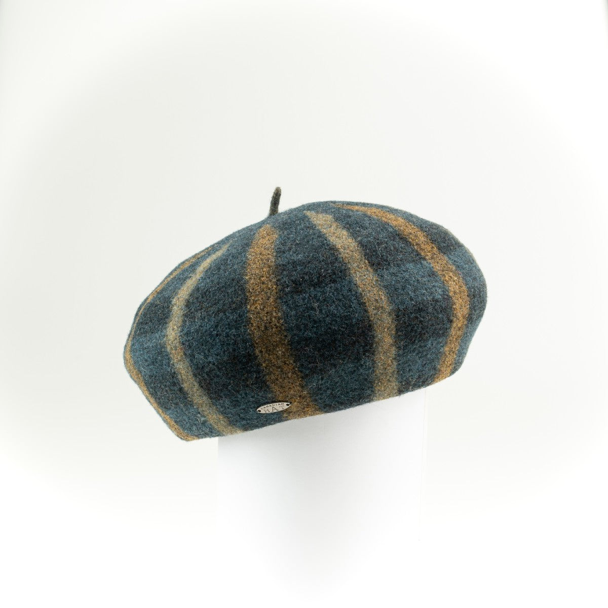Beret hat canada outlet