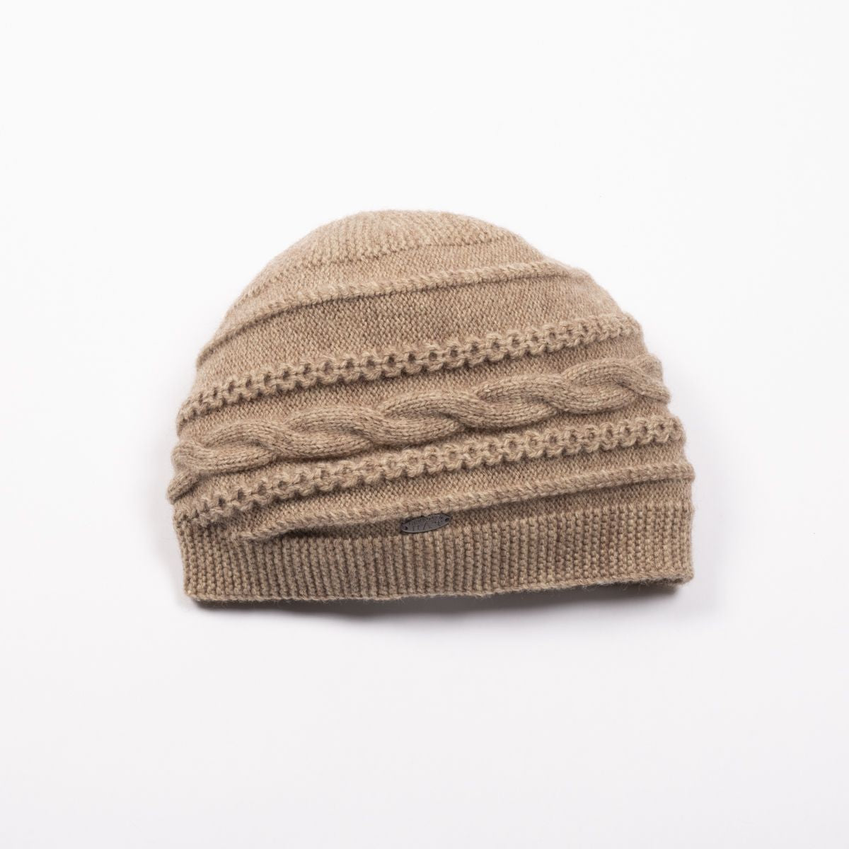 BELLIA - BEANIE WITH CHAIN PATTERN