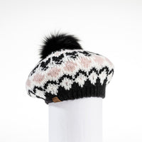 CHUNKY SKI KNIT BERET HAT WITH UPCYCLED FUR POM GOLF  2100 BLACK MIX O/S  