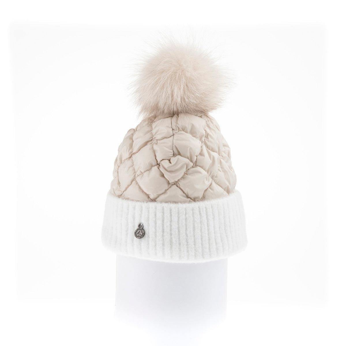 PUFFER BEANIE WITH KNITTED CUFF WITH UPCYCLED FUR POM GOLF  4800 BEIGE ONE SIZE  